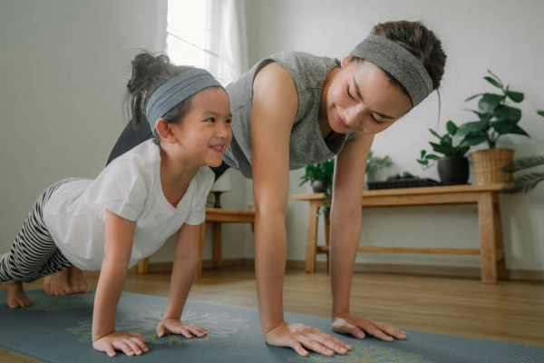 How to maintain a healthy exercise routine at home?